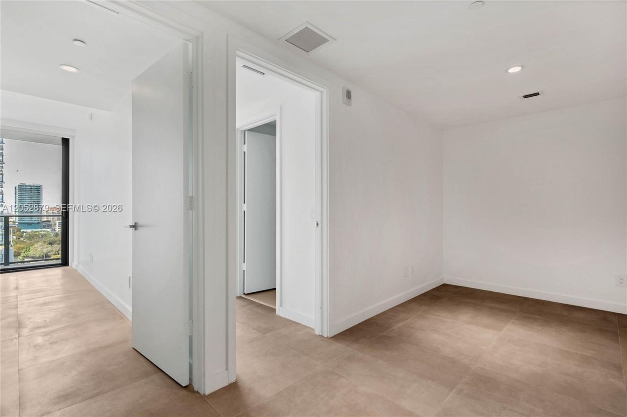 3131 NE 7th Ave , Unit 1203, Miami, FL 33137 Photo