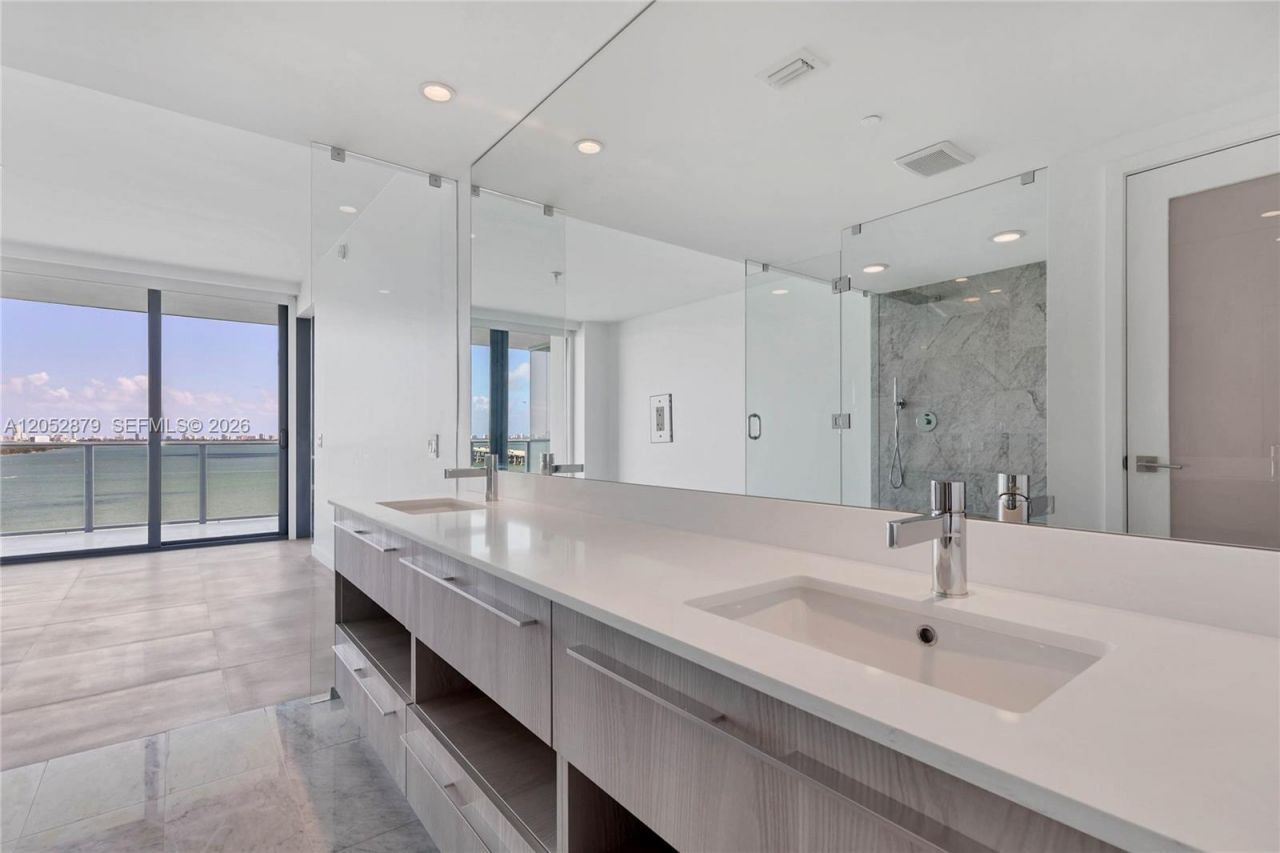 3131 NE 7th Ave , Unit 1203, Miami, FL 33137 Photo