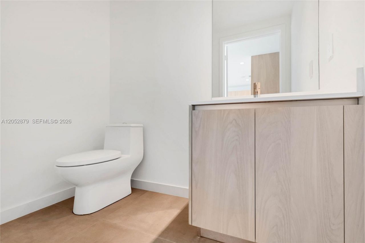 3131 NE 7th Ave , Unit 1203, Miami, FL 33137 Photo