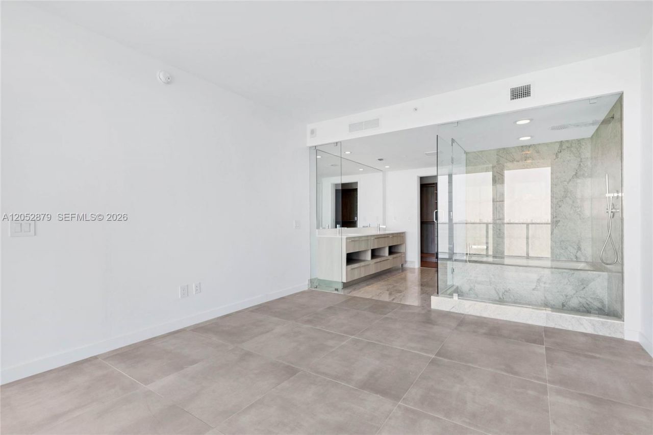 3131 NE 7th Ave , Unit 1203, Miami, FL 33137 Photo