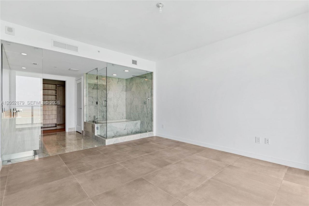 3131 NE 7th Ave , Unit 1203, Miami, FL 33137 Photo