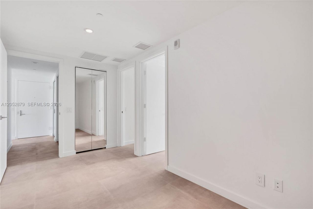 3131 NE 7th Ave , Unit 1203, Miami, FL 33137 Photo