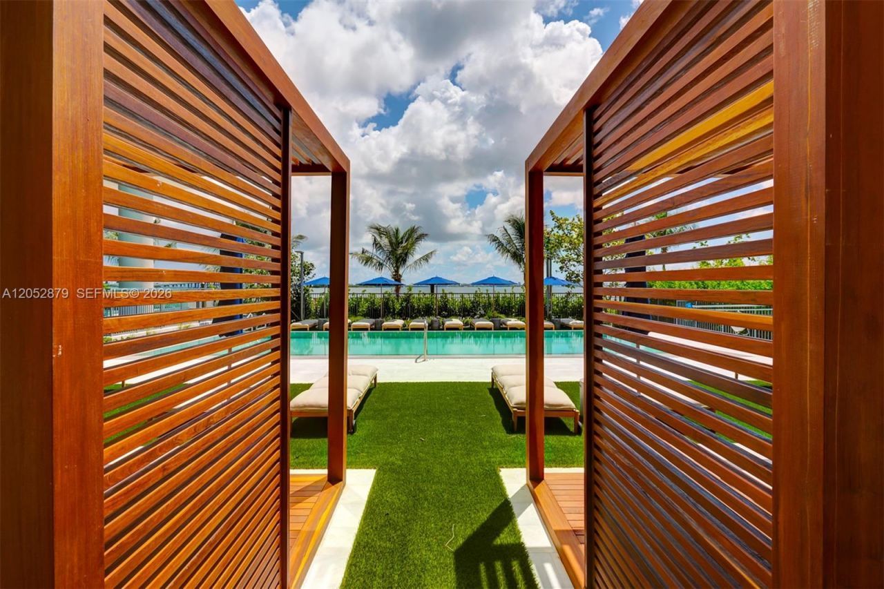3131 NE 7th Ave , Unit 1203, Miami, FL 33137 Photo