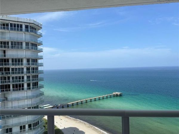 16425 Collins Ave , Unit 2415, Sunny Isles Beach, FL 33160