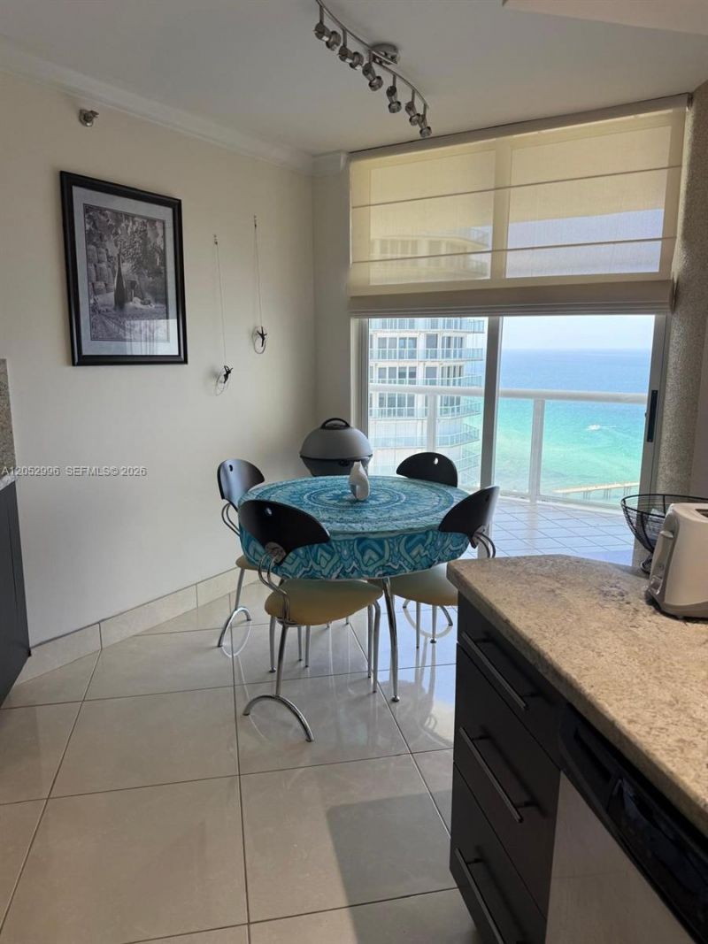 16425 Collins Ave , Unit 2415, Sunny Isles Beach, FL 33160 Photo