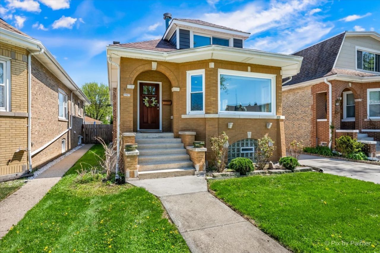 2937 N 74th Court, Elmwood Park, IL 60707
