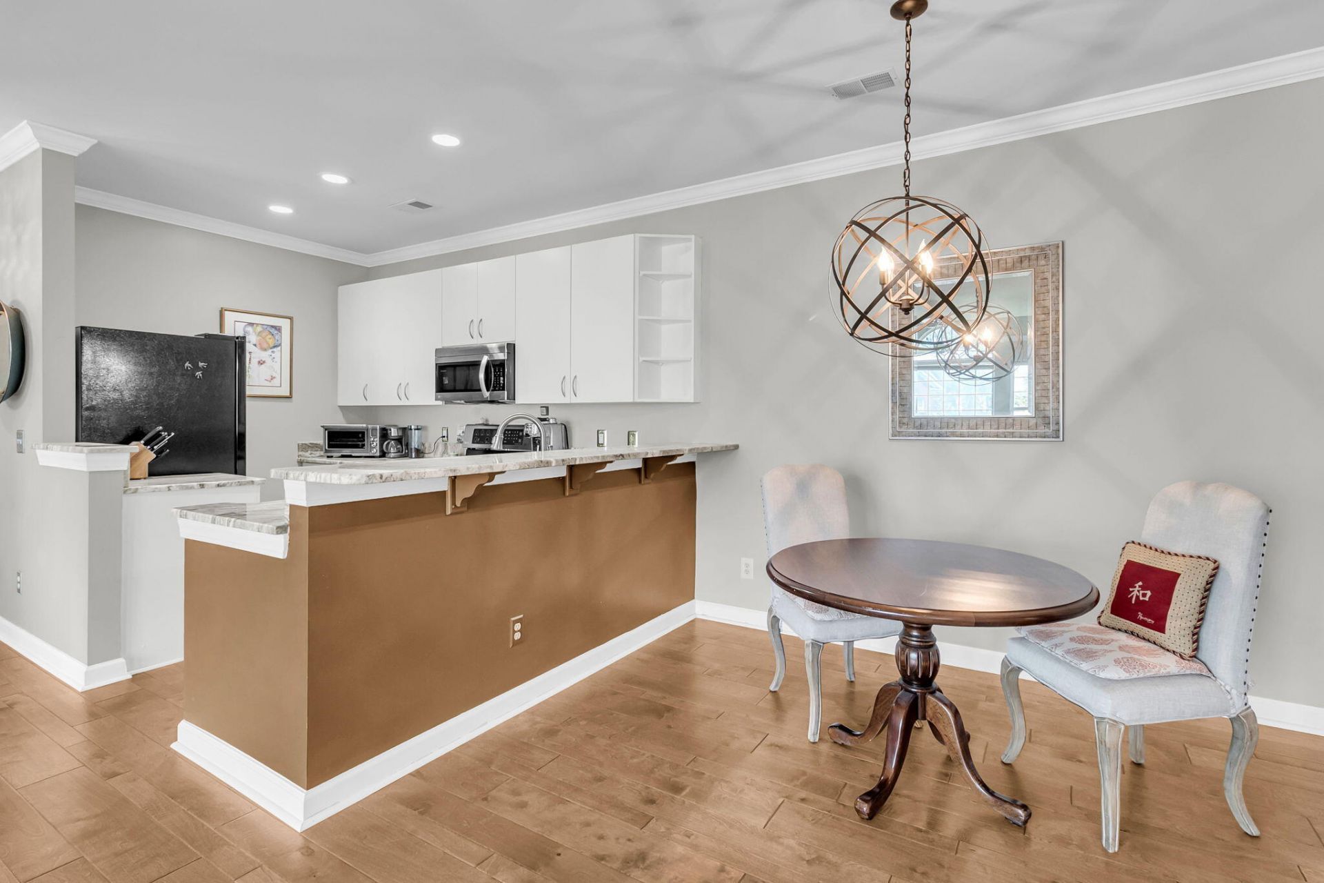 1377 Hopton Circle Photo 6