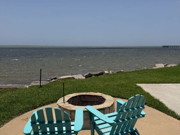 101 Caribbean Dr, Corpus Christi, TX 78418