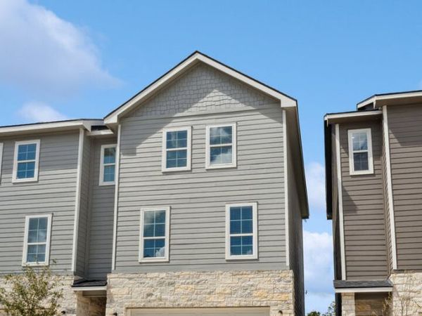 21503 SIR WALTER LN, Unit 21503, San Antonio, TX 78256