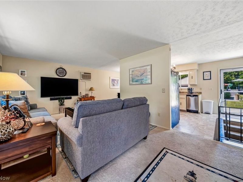38541 Bell Road, Willoughby, OH 44094 Photo 5