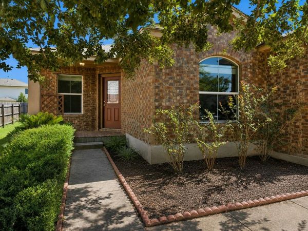 207 Wild Cat DR, Bastrop, TX 78602