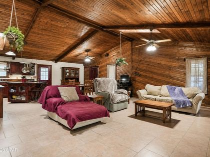 6532 Waverly Street  Youngstown, FL 32466