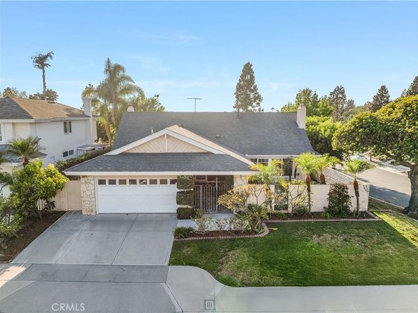 2751 Canary Drive, Costa Mesa, CA 92626