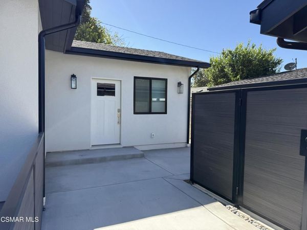 4245 Juneau Circle, Unit B, Simi Valley, CA 93063