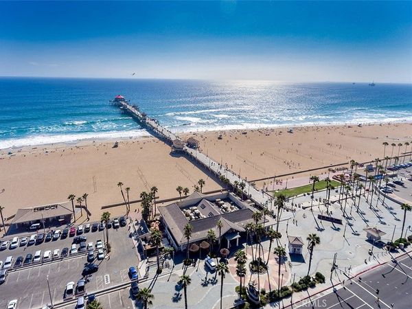 200 Pacific Coast Highway, Unit 416, Huntington Beach, CA 92648