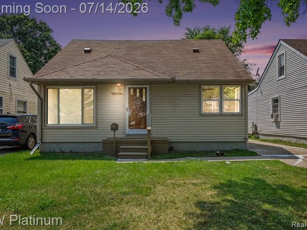 23755 Schroeder Avenue, Eastpointe, MI 48021