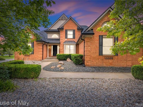 6411 Lapham Court, Salem Township, Mi 48170