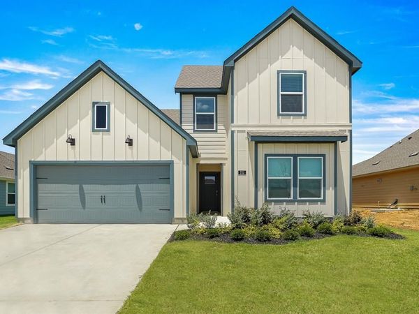 722 Sweet Pea Drive, Pilot Point, TX 76258