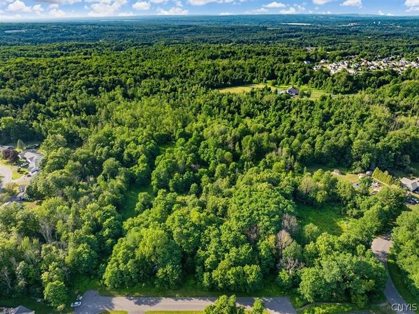 Apple Tree Lane , Whitesboro, NY 13492