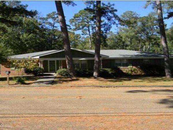422 Edgewood Drive, Brookhaven, MS 39601