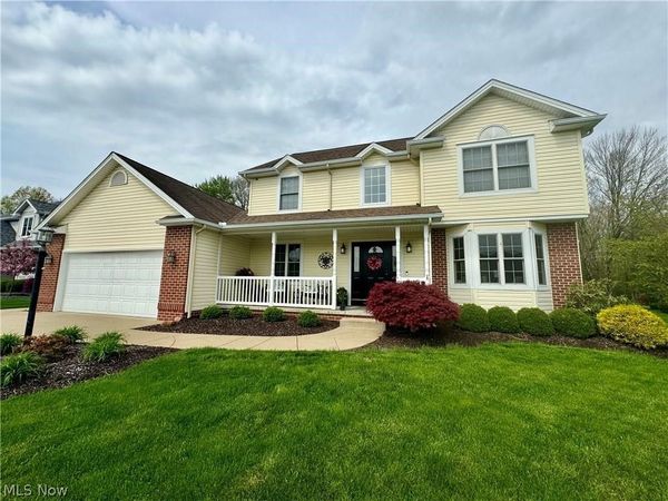 10520 Carrousel Woods Drive , New Middletown, OH 44442