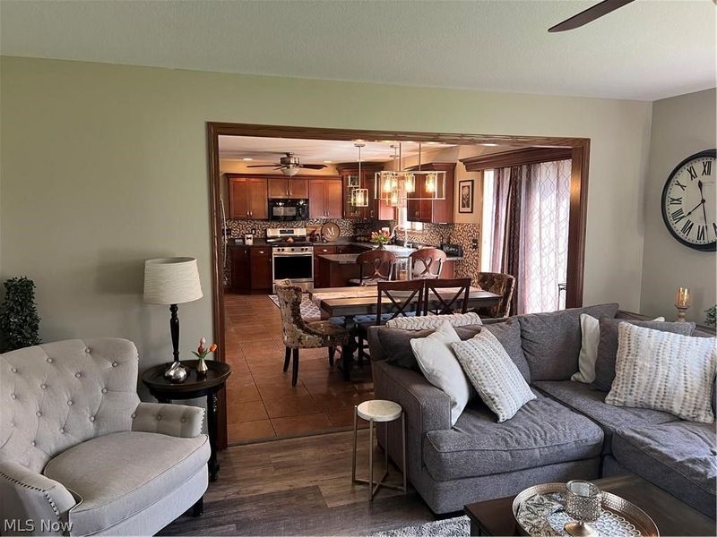 10520 Carrousel Woods Drive, New Middletown, OH 44442 Photo 17
