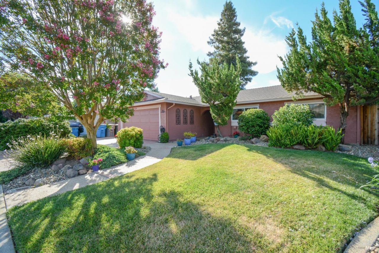 301 Ponderosa Drive, Vacaville, CA 95687 Main Photo