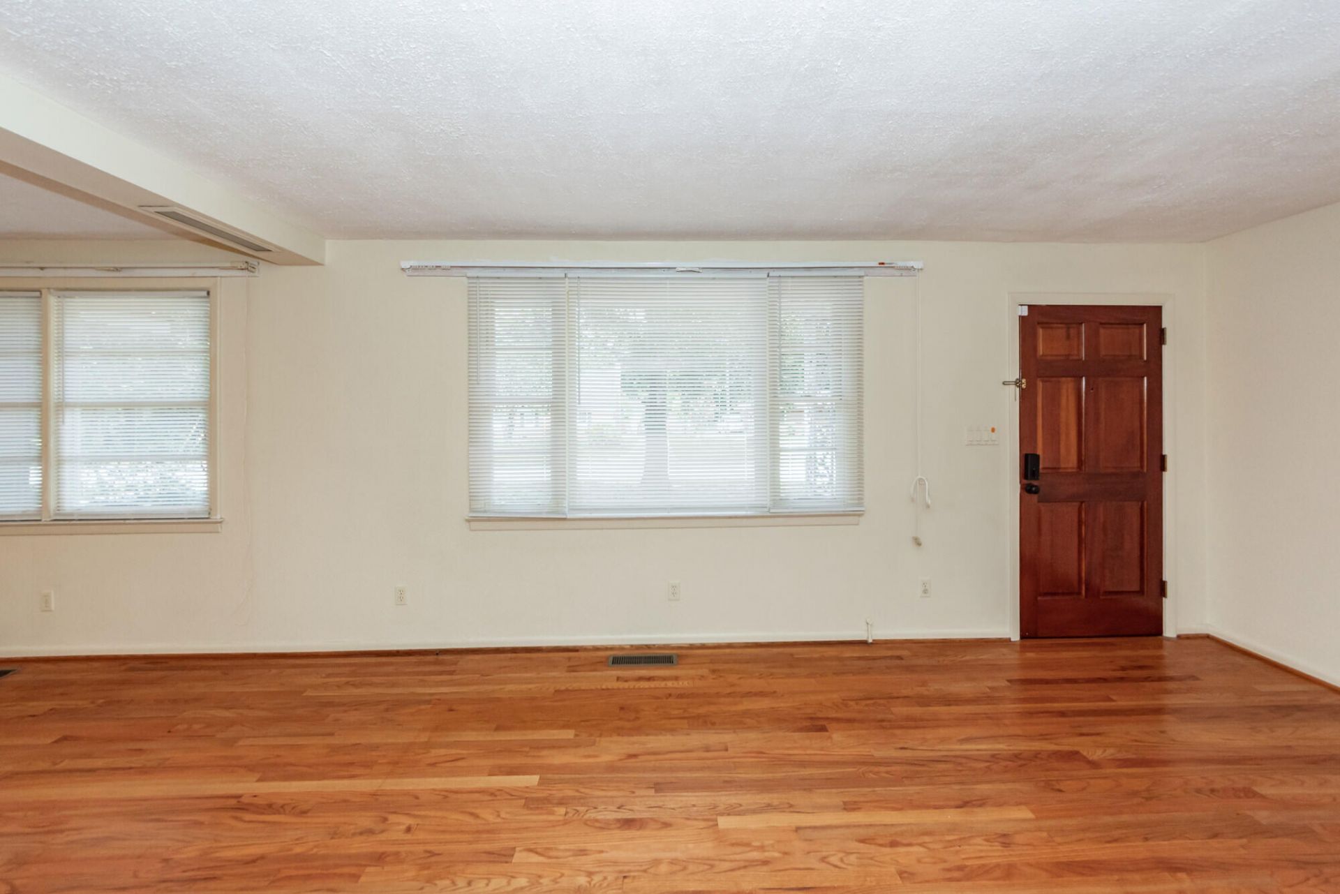 453 Wade Hampton Drive Photo 5