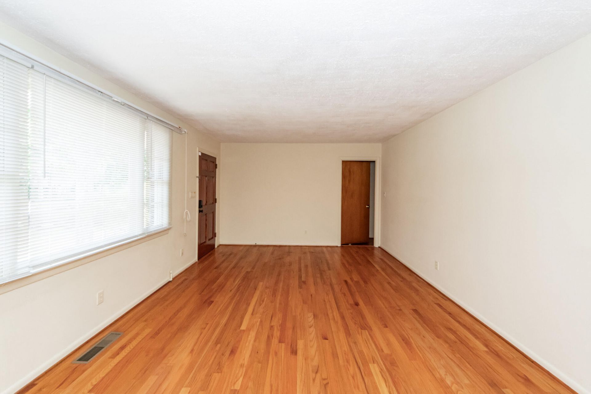 453 Wade Hampton Drive Photo 6