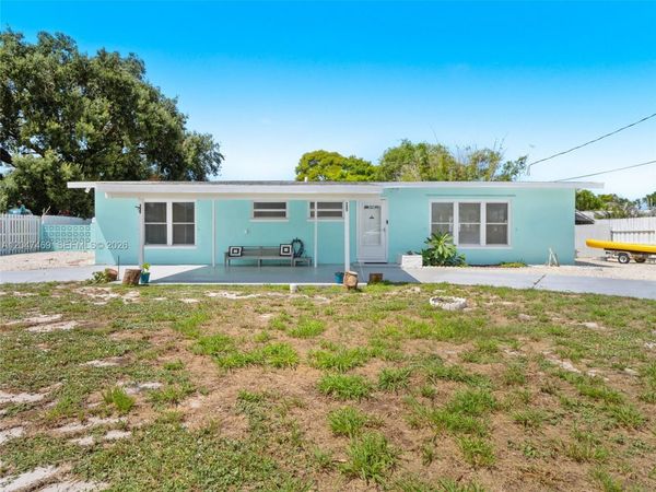 3730 Maple Street , Sebastian, FL 32976