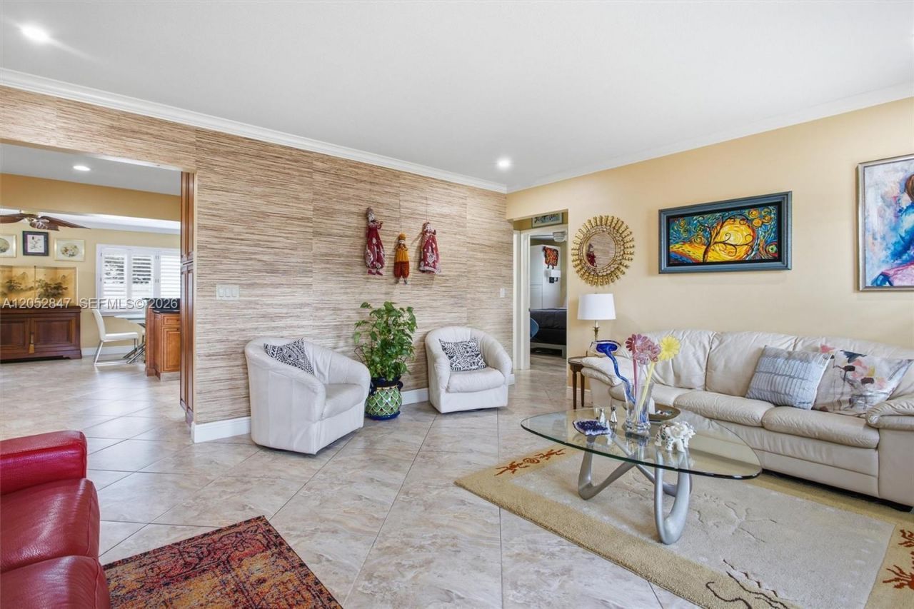 3650 NW 17th Ter, Oakland Park, FL 33309 Photo
