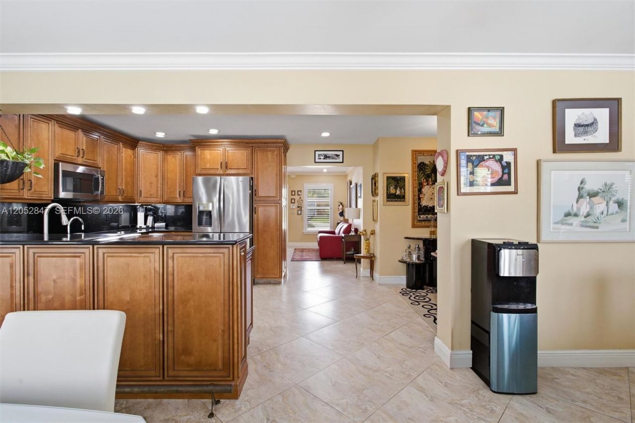 3650 NW 17th Ter, Oakland Park, FL 33309 Photo