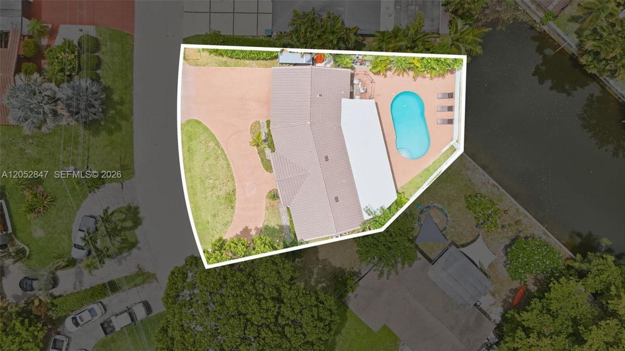 3650 NW 17th Ter, Oakland Park, FL 33309 Photo
