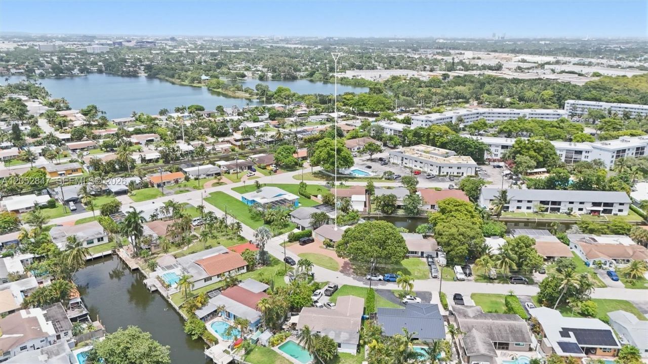 3650 NW 17th Ter, Oakland Park, FL 33309 Photo