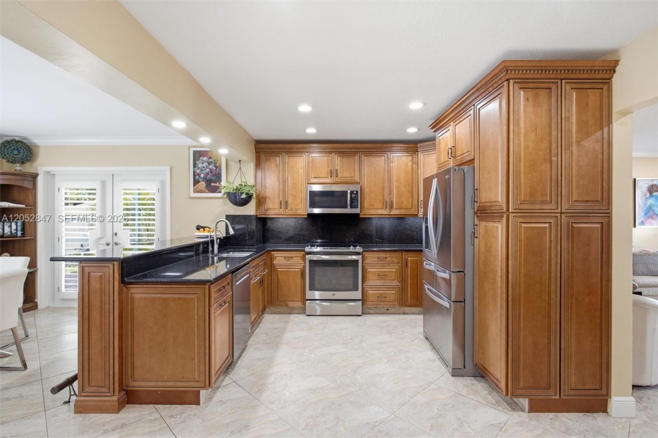 3650 NW 17th Ter, Oakland Park, FL 33309 Photo