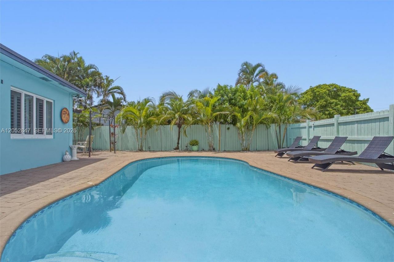 3650 NW 17th Ter, Oakland Park, FL 33309 Photo