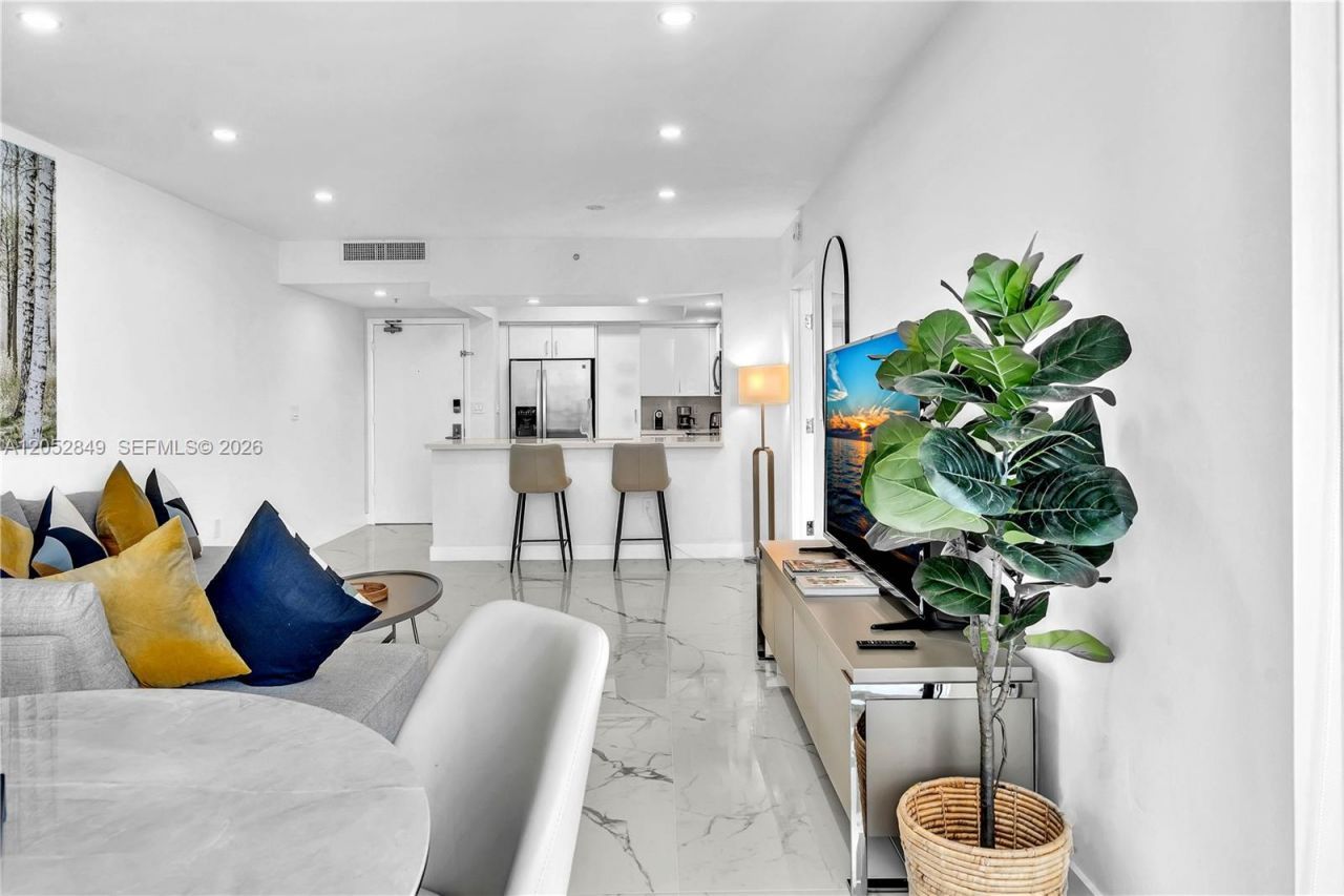 17375 Collins Ave, Unit 1703, Sunny Isles Beach, FL 33160 Photo
