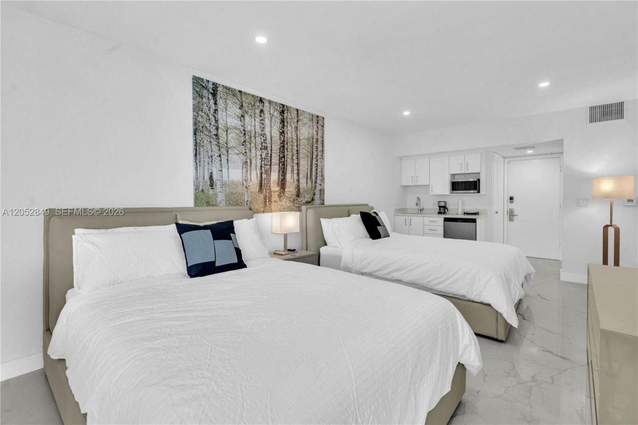 17375 Collins Ave, Unit 1703, Sunny Isles Beach, FL 33160 Photo