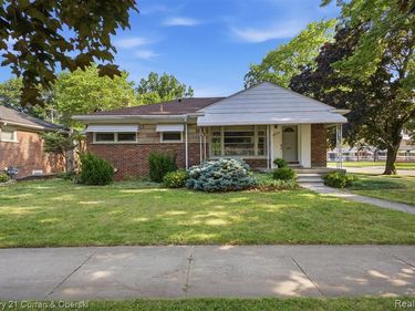16614 Philomene Boulevard, Allen Park, MI 48101