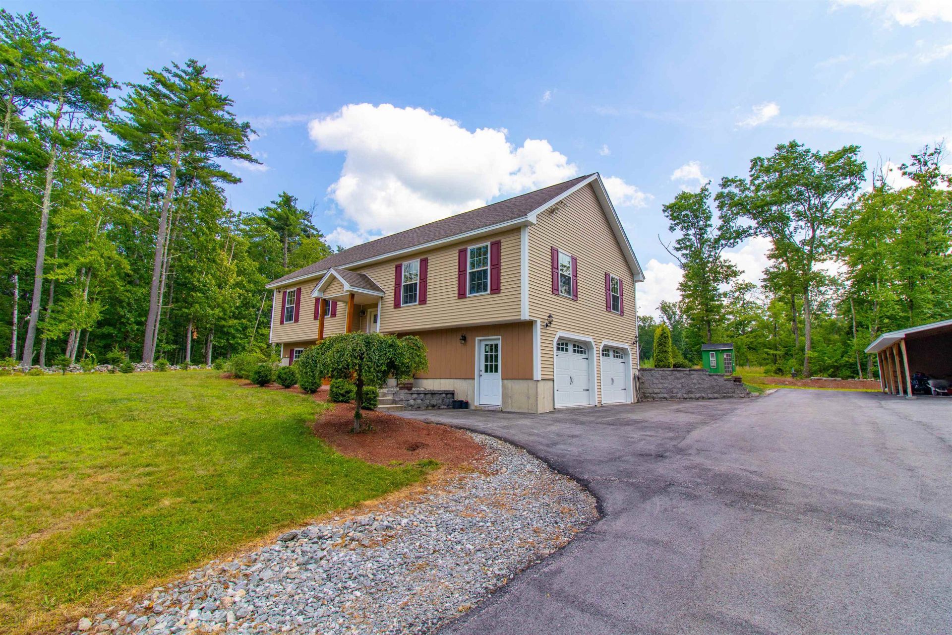 351 Ponemah Hill Road, Milford, NH 03055 Main Photo