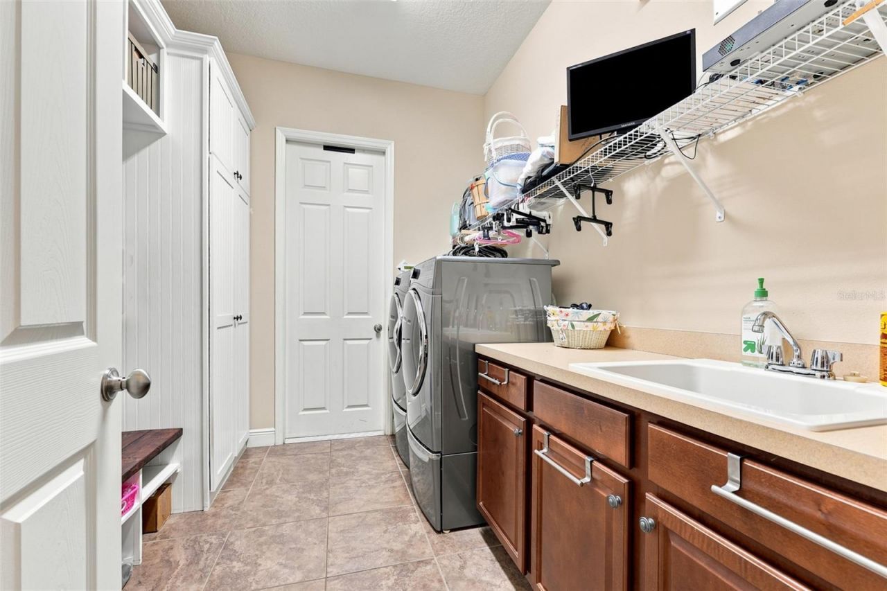 15512 Mossy Ridge Lane, Lithia, FL 33547 Photo