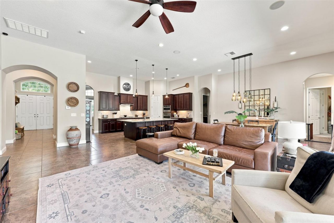 15512 Mossy Ridge Lane, Lithia, FL 33547 Photo
