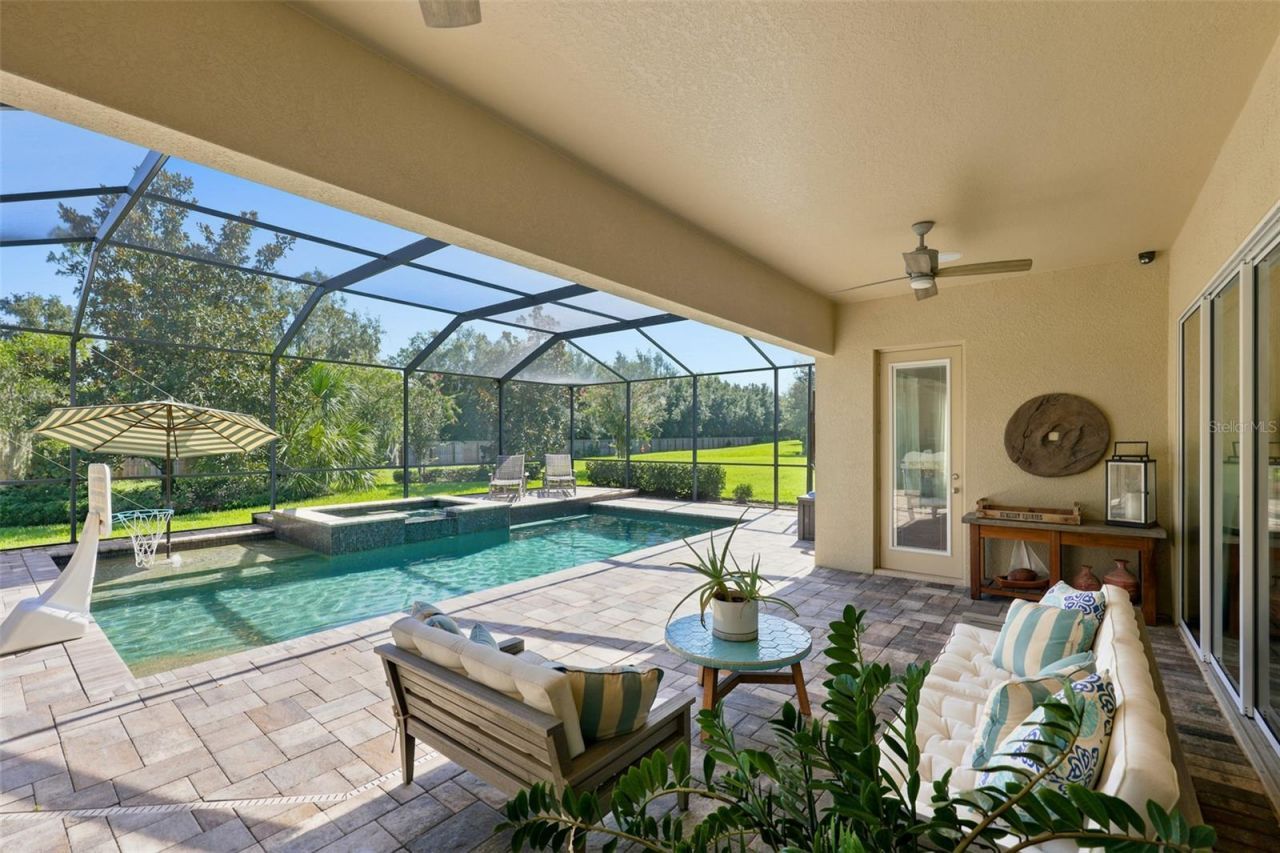 15512 Mossy Ridge Lane, Lithia, FL 33547 Photo
