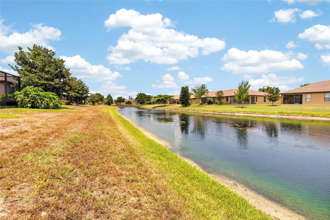 132 Shell Falls Drive , Apollo Beach, FL 33572 Photo