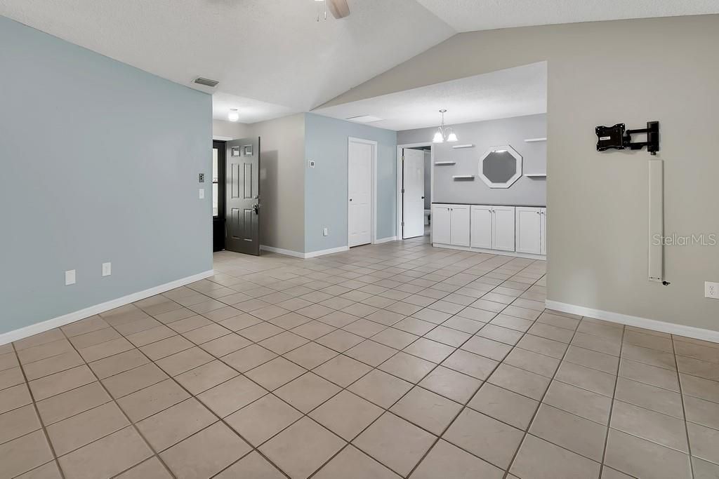 235 W Retta Street , De Leon Springs, FL 32130 Photo