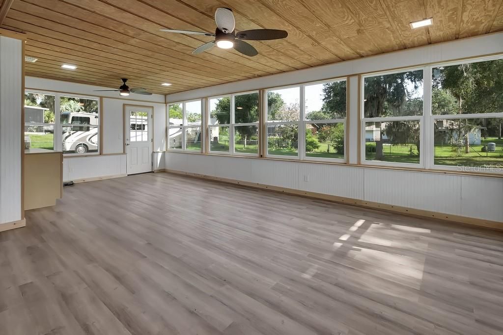 235 W Retta Street , De Leon Springs, FL 32130 Photo