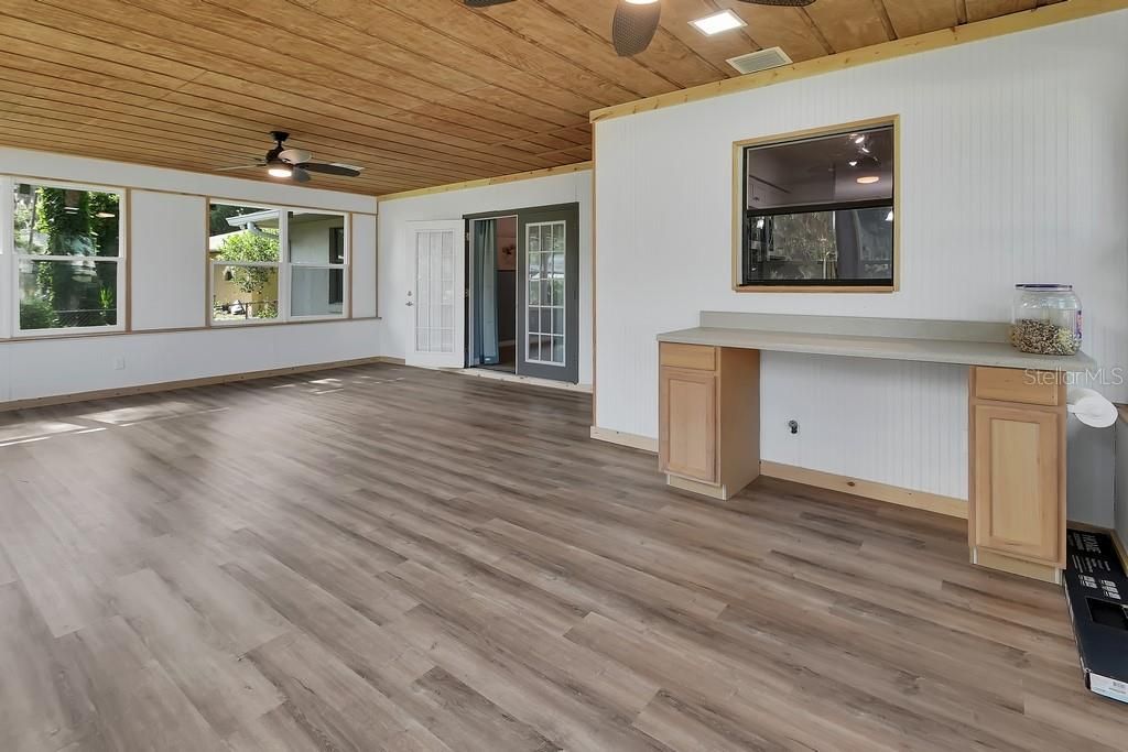 235 W Retta Street , De Leon Springs, FL 32130 Photo