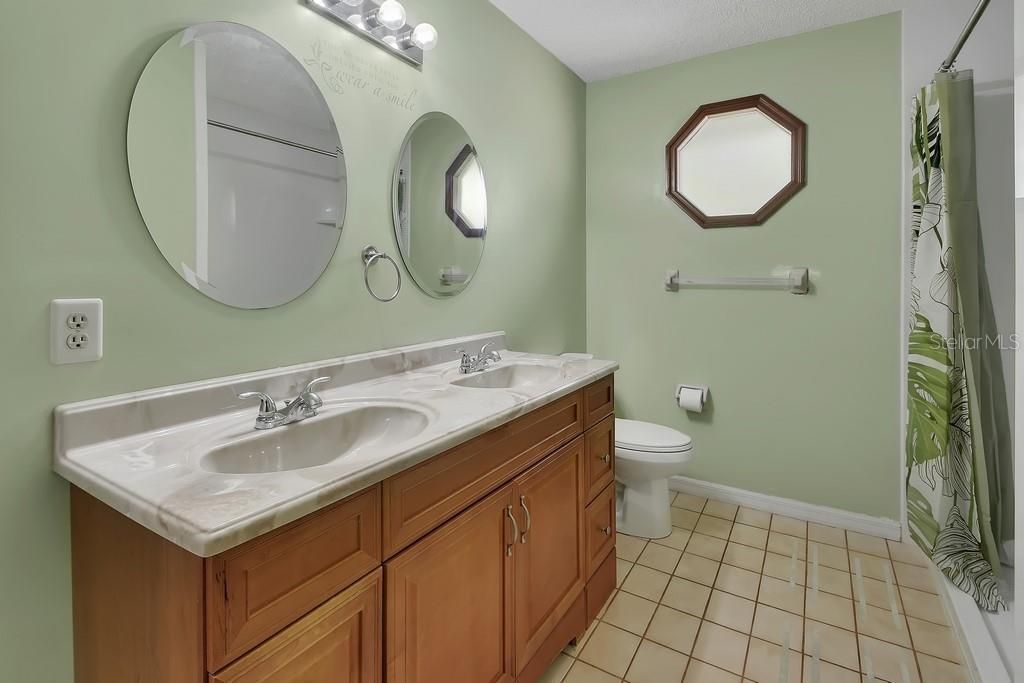 235 W Retta Street , De Leon Springs, FL 32130 Photo