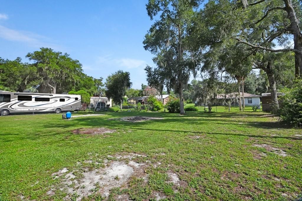 235 W Retta Street , De Leon Springs, FL 32130 Photo