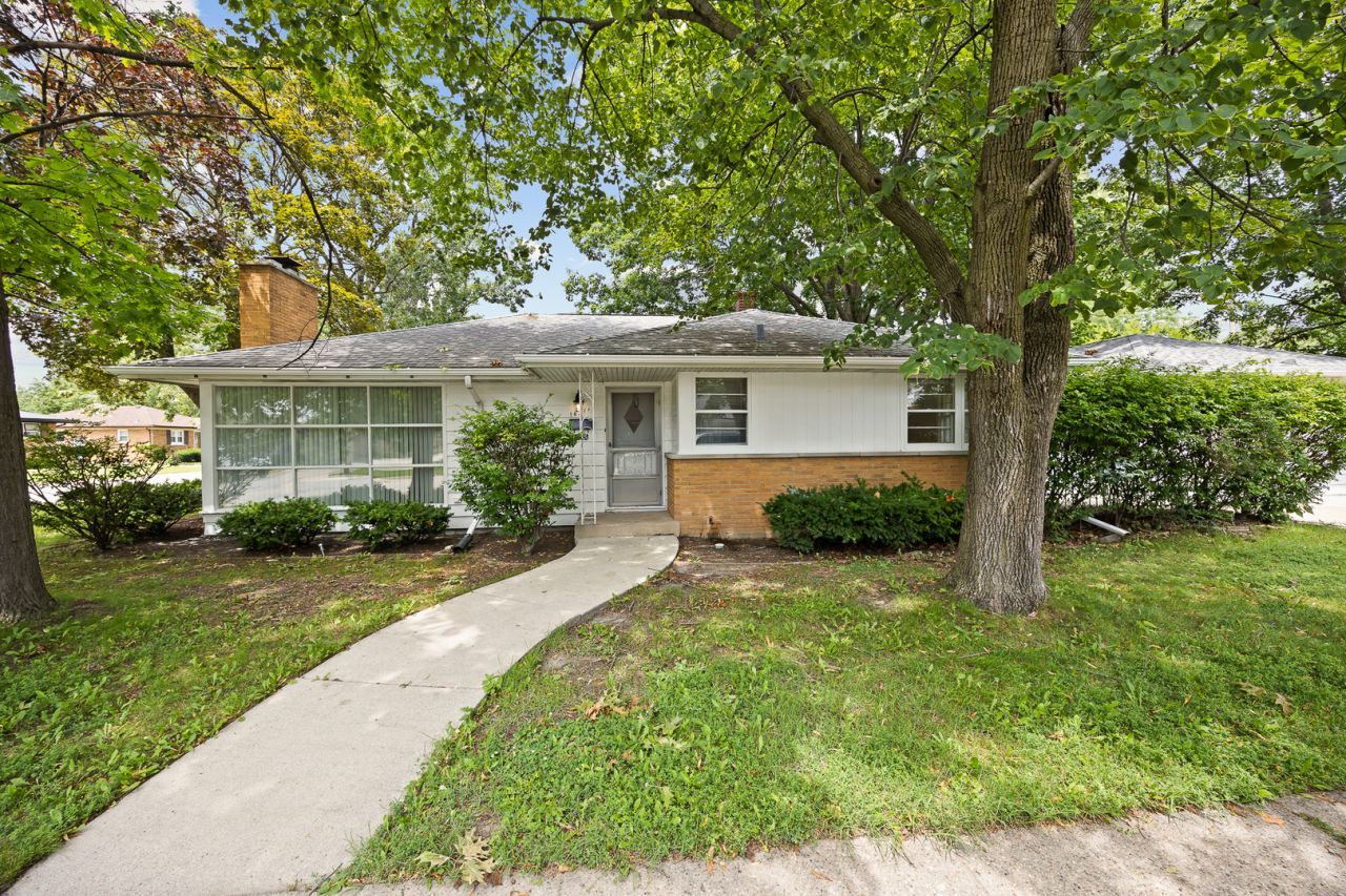 16371 Evans Avenue , South Holland, IL 60473
